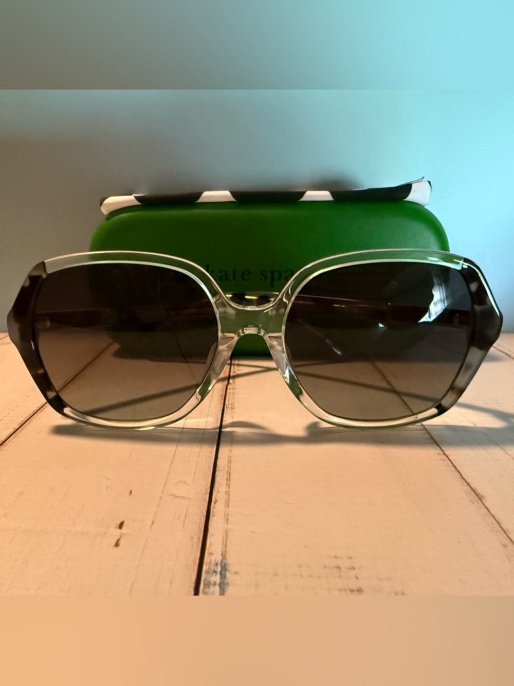 Kate Spade Sunglasses with Dark Gray Lenses - Picture 5 of 5